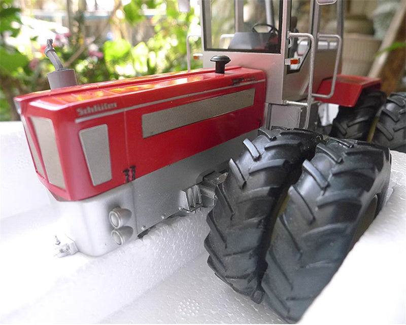 SCHUCO Schluter Profi Trac 5000 TVL Red Limited Edition 750PCS ONLY 1:32 Truck Pre-built Model