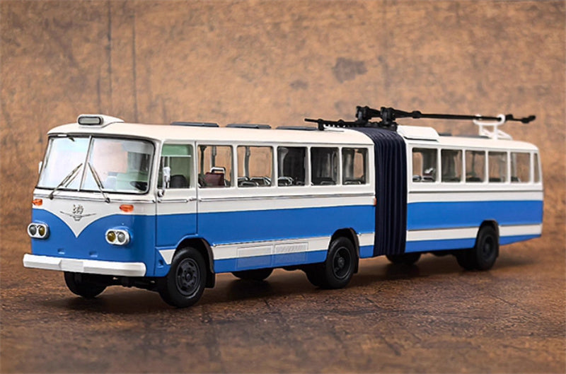 AUTO-GLIMPSE Shanghai Bus SK561 articulated trolley bus sky blue 1:64 Bus Pre-built Model view1