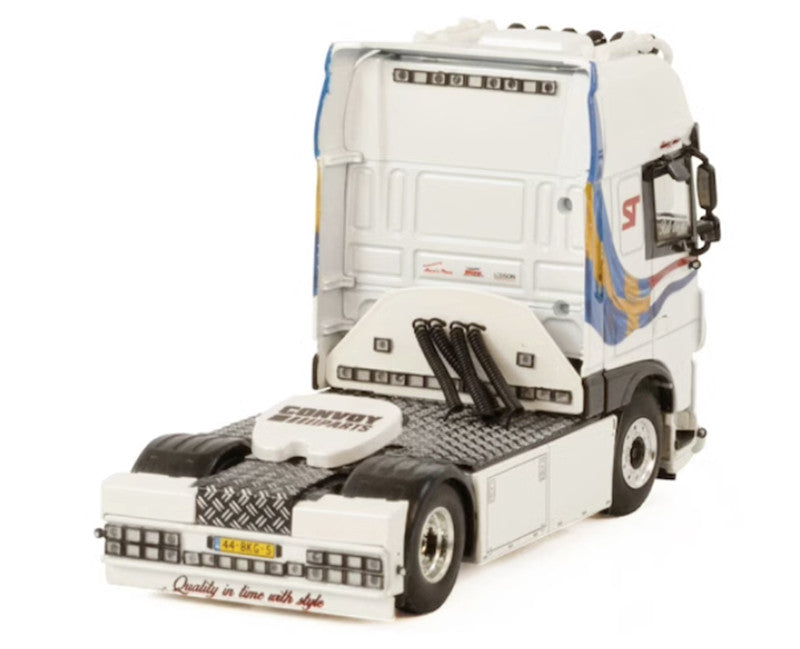 WSI DAF XF SUPER SPACE CAB MY 2017 4X2    SCHOUWSTRA 1:50Truck Pre-built Model