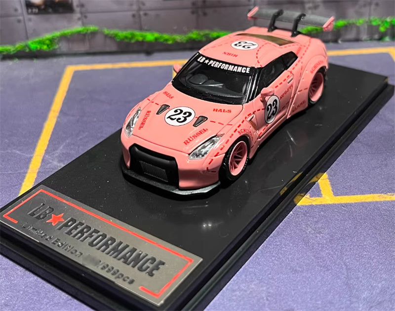 Oldtime Model Nissan GTR R35 LB PERFORMANCE wide body modification Pink Pig 23# 1:64 Car Pre-built Airliner Model Display view1