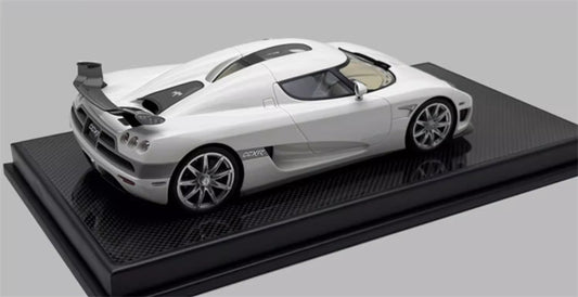 1:18 Koenigsegg CCXR 2010 Pearl White VMB Resin Car Model view2