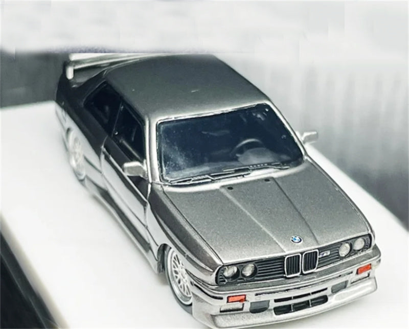 ScaleMini BMW M3 first generation E30 low slung sports car grey Limited Edition 499PCS ONLY 1:64 Car Pre-built Model view4