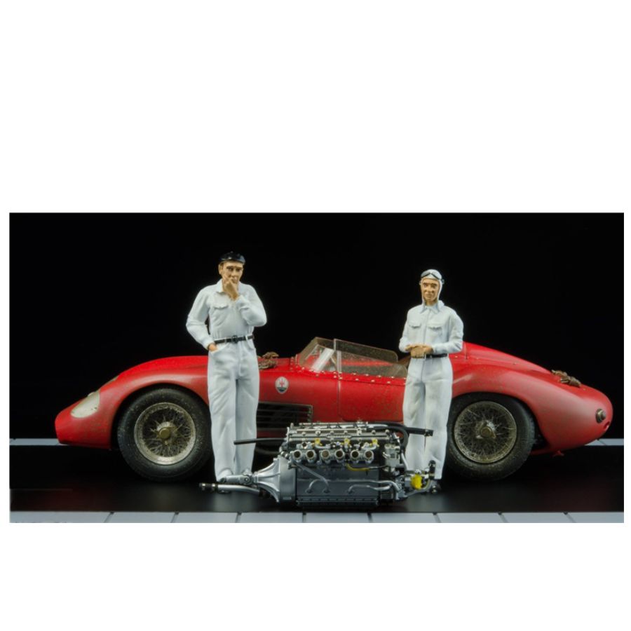 CMC Maserati 300S 1956 Dirty Hero Kits with Figure & engine Limited Edition 1:18 DIECAST Car