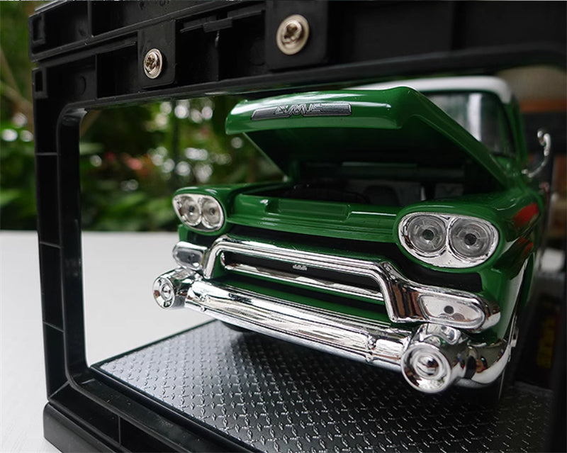 M2 Machines 1958  GMC  StepSide Truck  R70  Hays green 1:24 Truck Pre-assembled Model Display