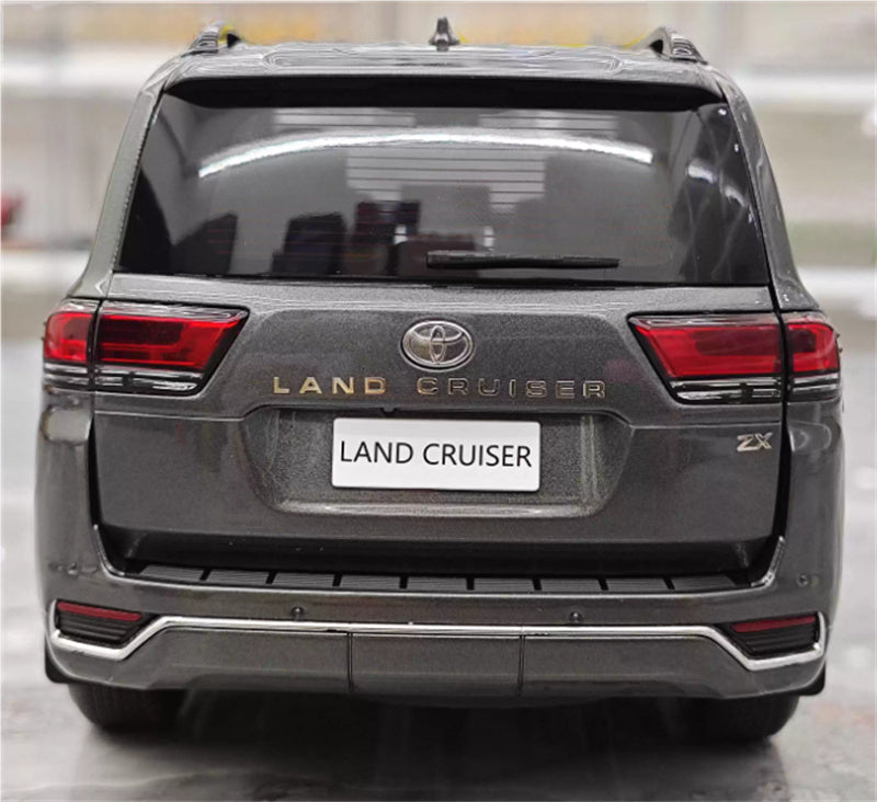 LCD-MODELS Toyota Land Cruiser LC300 ZX SUV grey 1:18 Car Pre-built Model view10