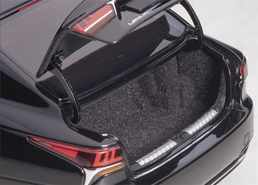 AUTOART LEXUS LS500H Fully open black 1:18 Car Pre-built Model view2