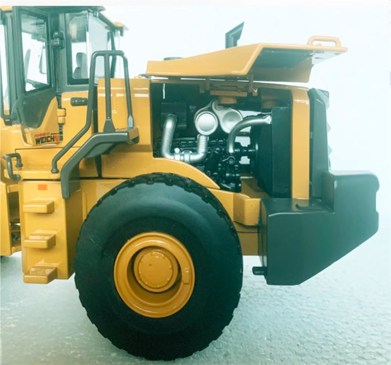 LOVOL FL980K Loader Forklift 1:35 Truck Pre-built Model