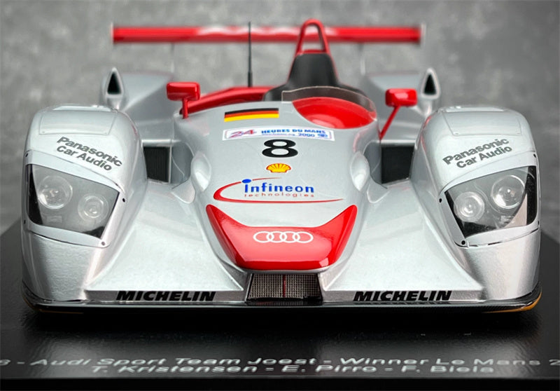 1:18 Audi R8 2000 Spark Le Mans Resin Car Model view9