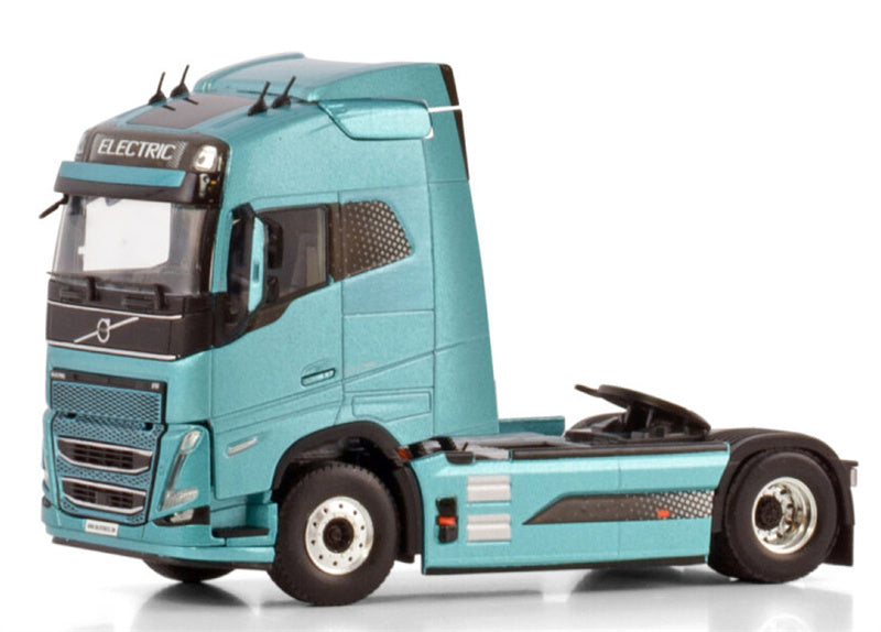 WSI VOLVO FH5 GLOBETROTTER ELECTRIC 4X2 Premium Line 1:50 Truck Pre-built Model