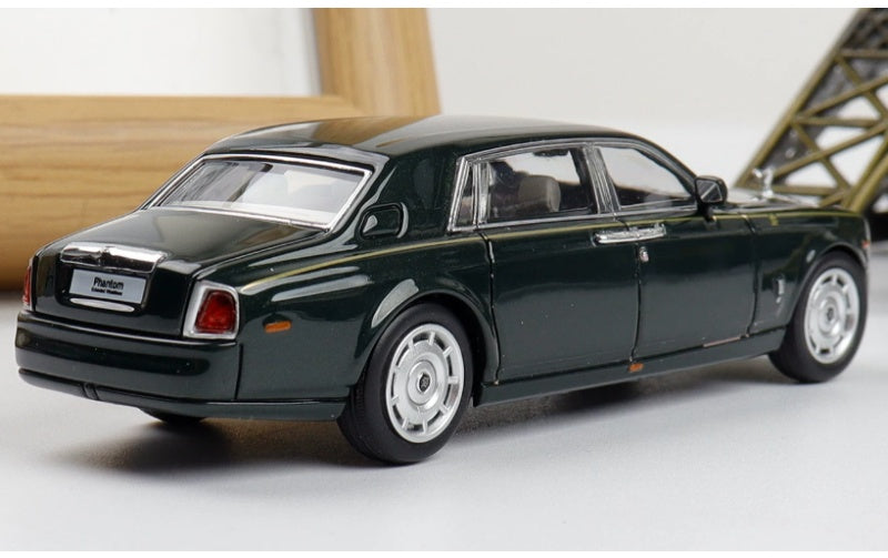 1:64 ROLLS-ROYCE Phantom VII  Peninsula Customized Green SW   DIECAST Model