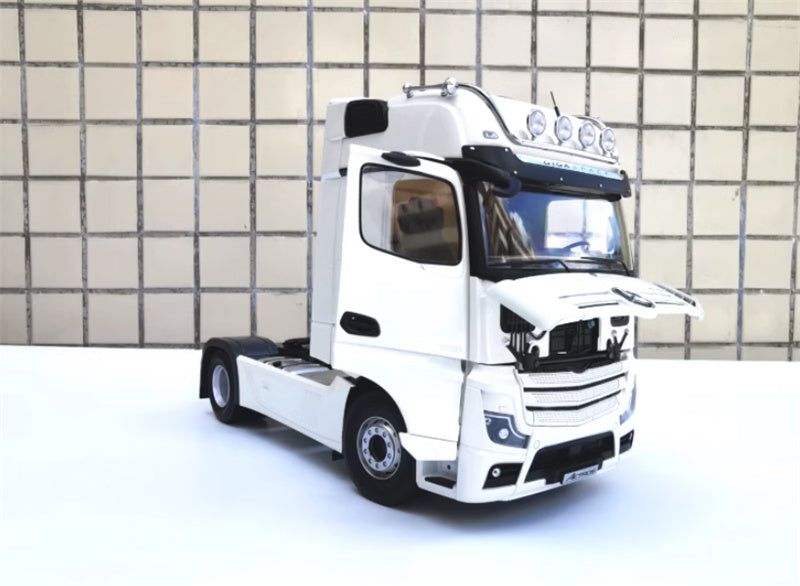 NZG Mercedes Benz ACTROS FH25 GIGASPACE 4X2 Truck Lorry Trailer 1/18 DIECAST Truck Lorry