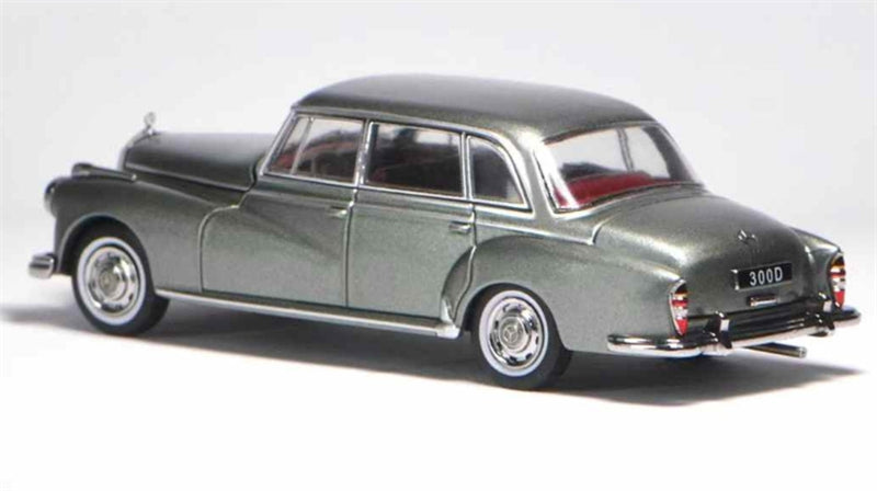 GFCC Mercedes Benz 300D 1959 classic car Metallic Green LHD 1:64 car Pre-built Model view2