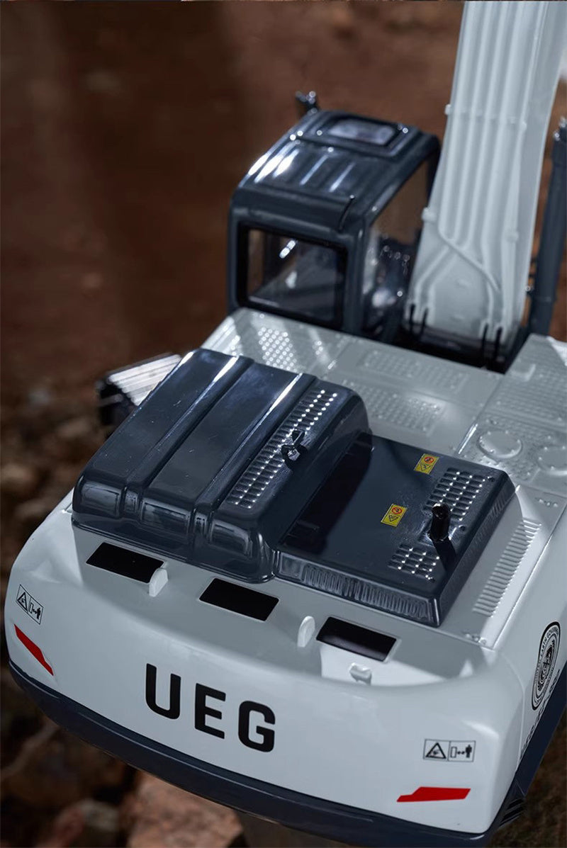 1:30  UEG E2-380 XCMG wandering earth II Collaboration White Diecast Model