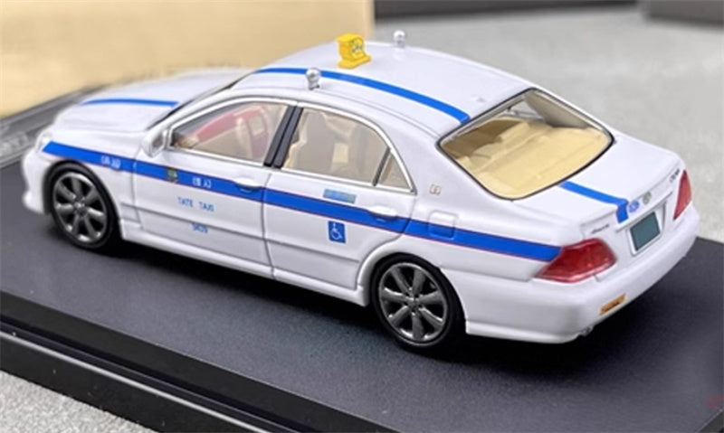 ZOOM Toyota Crown 12th generation Athlete GRS184 White taxi 1:64 Car Pre-built Model view3