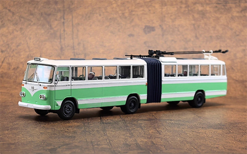 AUTO-GLIMPSE Shanghai Bus SK561 articulated trolley bus Pink green 1:64 Bus Pre-built Model view1