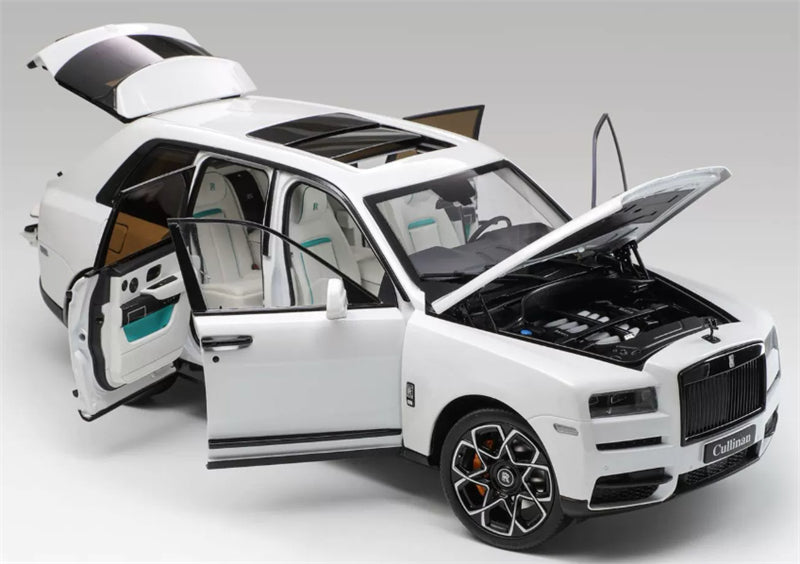 1:18  Cullinan Kahn  Metallic white ROLLS-ROYCE Limited Edition 149PCS ONLY DIECAST Model