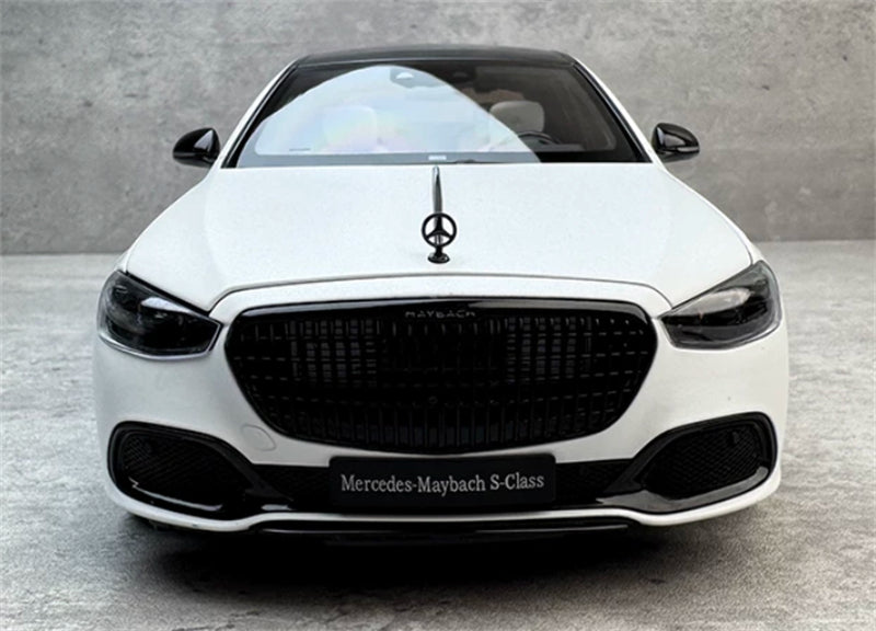 1:18 Mercedes Maybach S680 2021 White - Black Wheel Almost Real  DIECAST Model