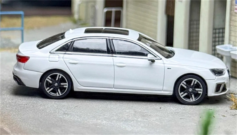 VAV AUDI A4L White Sedan 1:64 Car Pre-built Model