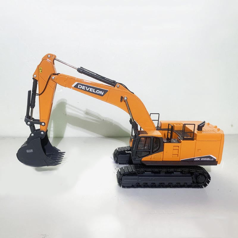 1:50   DX 800LC Develon   Diecast Model