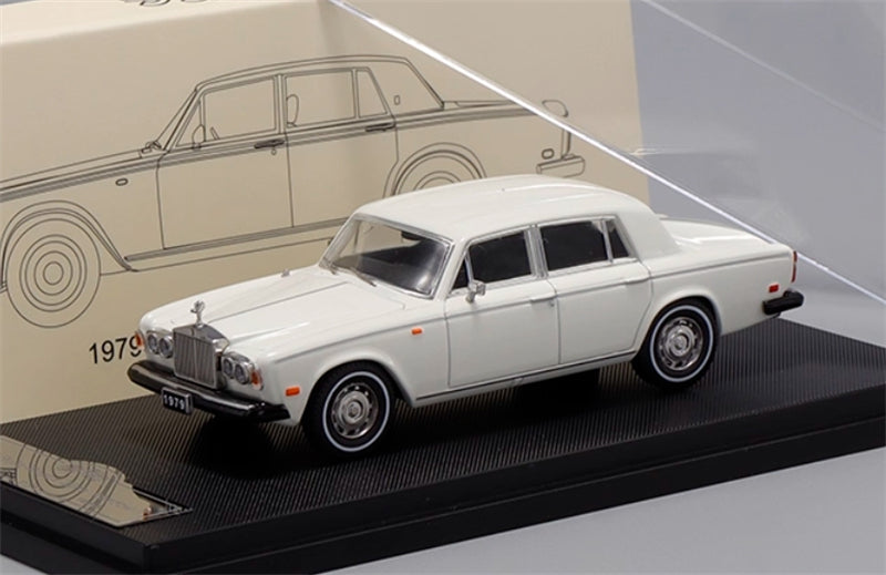 GFCC 1979 Rolls Royce Silver Shadow II Luxury Classic Car White Limited Edition 499PCS ONLY 1:64 car Pre-built Model view6