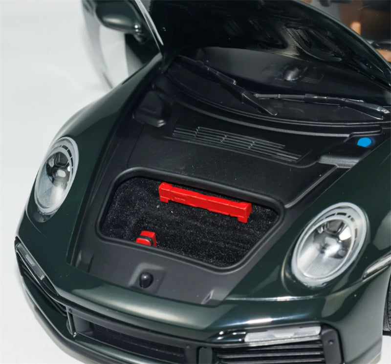 1:18 Porsche 911 992 SPORT CLASSIC 2022 Metallic Green MINICHAMPS  DIECAST Model
