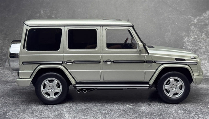 OTTO Mercedes Benz G55 AMG 2003 silver Limited Edition 1:18 Car Pre-built Model view6
