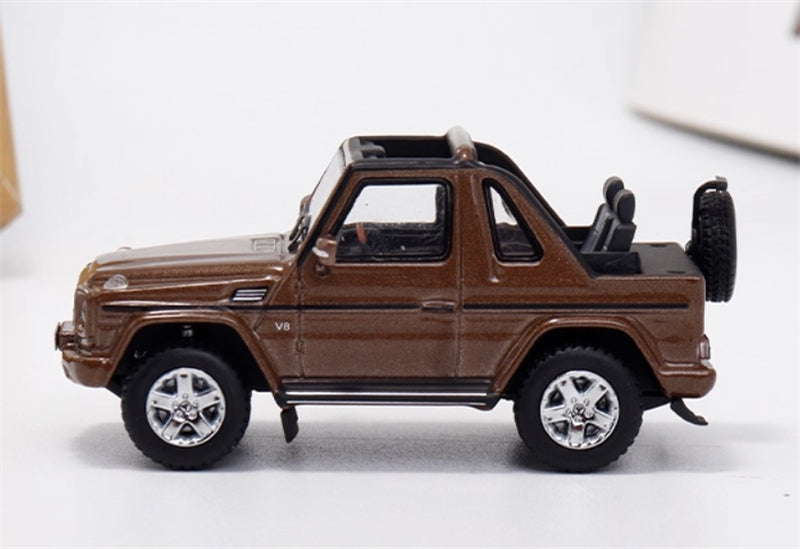 GCD Mercedes benz G500 two-door short-wheelbase convertible off-road with roof comes with 4 tires brown LHD 1:64 Car Pre-built Model view2