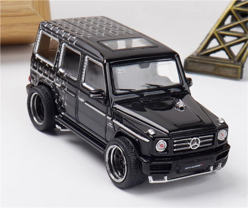 LeManFang Mercedes Benz G63 spare tire modification Starry Black 1:64 Truck Pre-built Model view1