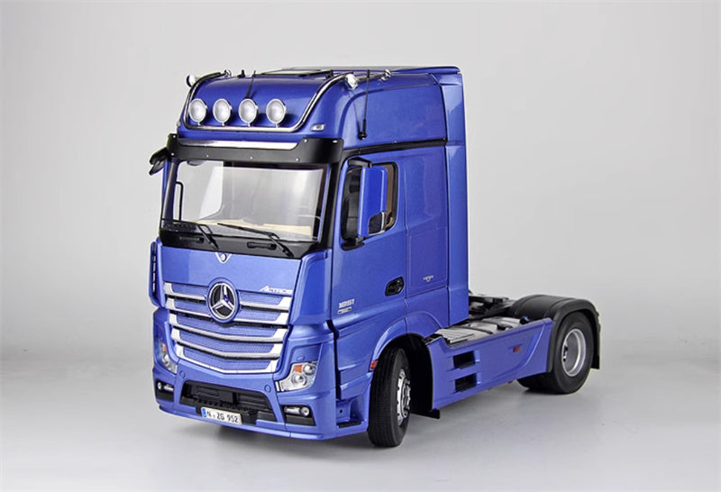 NZG Mercedes Benz ACTROS FH25 GIGASPACE 4X2 Truck Lorry Tractor blue 1:18 DIECAST Truck Lorry