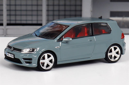 ZOOM Volkswagen Golf 7R Small Steel Cannon Limited Edition 699PCS ONLY cement gray 1:64 Car Pre-built Model view1