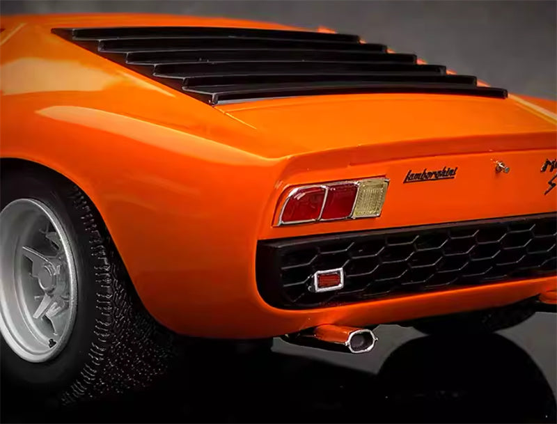 AMALGAM Lamborghini Miura P400 SV orange 1:18 Car Pre-built Model view12