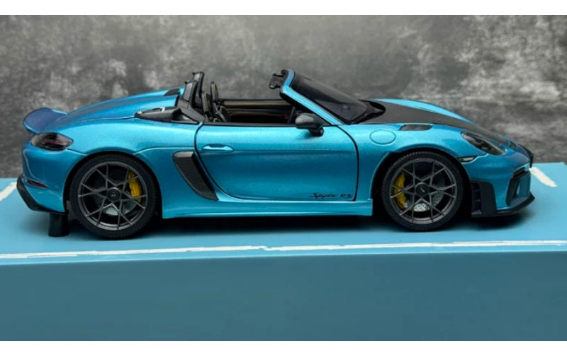 1:18 Porsche 718 Spyder RS Ipanema Blue MINICHAMPS Convertible Limited 300 pcs DIECAST Car Model