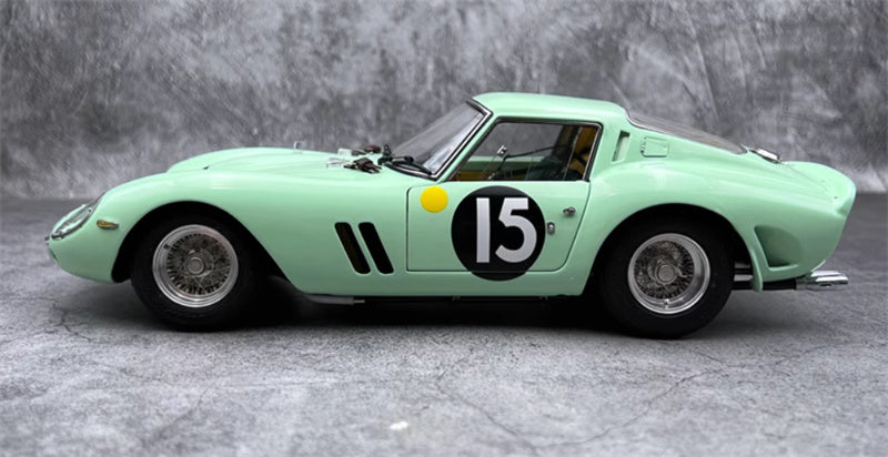 CMC Ferrari 250 GTO Winner 1962 #3505 (RHD) Moss Team Ireland #15 Avocado green Limited Edition 1:18 Car Pre-a Model