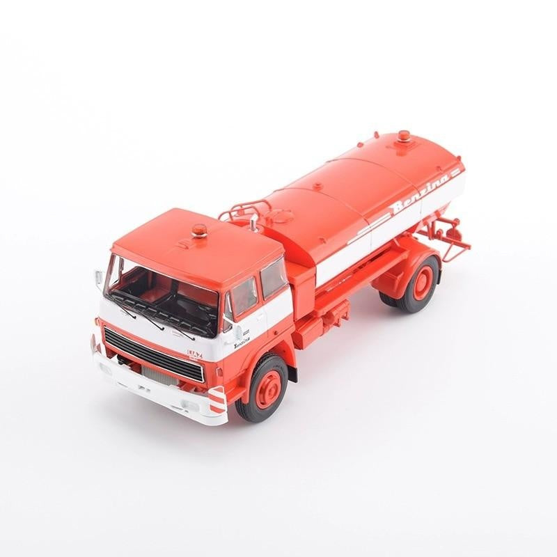 1:43  Benzina LIAZ-100.850 StartScaleModels   ABS Model