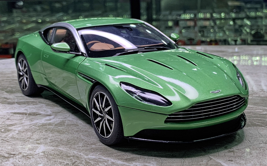 AUTOART Aston Martin DB11 Green 1:18 Car Pre-built Model view7