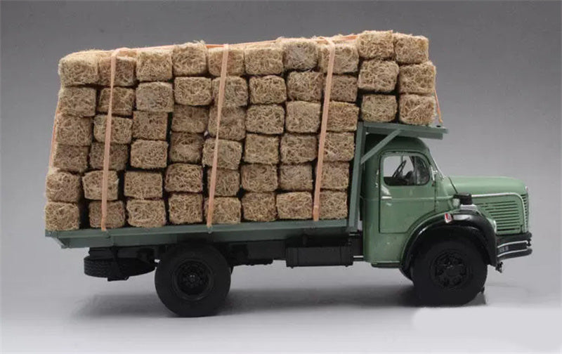 MQM BERLIET GLR 8R 1957 Grass Transport 1/24 DIECAST car