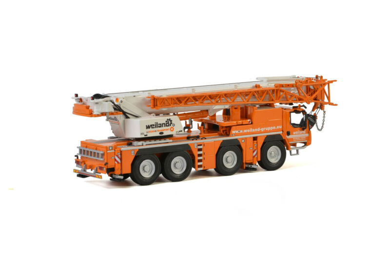 DIECAST Weiland LIEBHERRR 1090-4.2 1/50 MODEL LTM crane view3