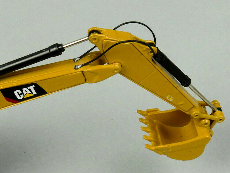 GC 1/50 320 DIECAST Excavator FINISHED CAT Hydraulic MODEL view6