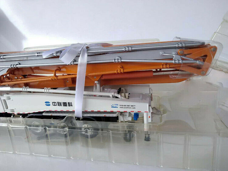 64X-6RZ DIECAST Zoomlion 1/38 MODEL concrete pump truck view10