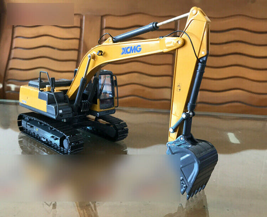 1/35 XE215D DIECAST MODEL EXCAVATOR MODEL XCMG view1