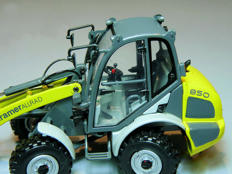 850 Allrad Kramer MODEL 1/50 Wheel Loader DIECAST view3
