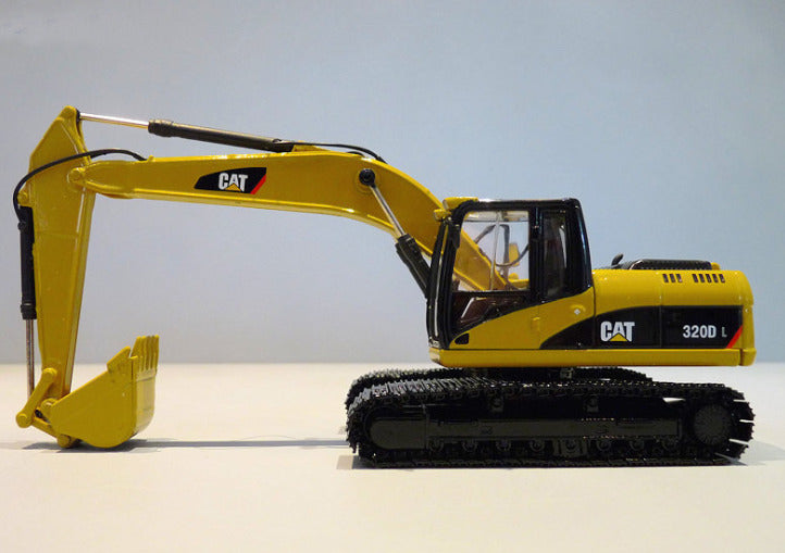HYDRAULIC MODEL FINISHED 1/50 EXCAVATOR 323DL CAT DIECAST view3