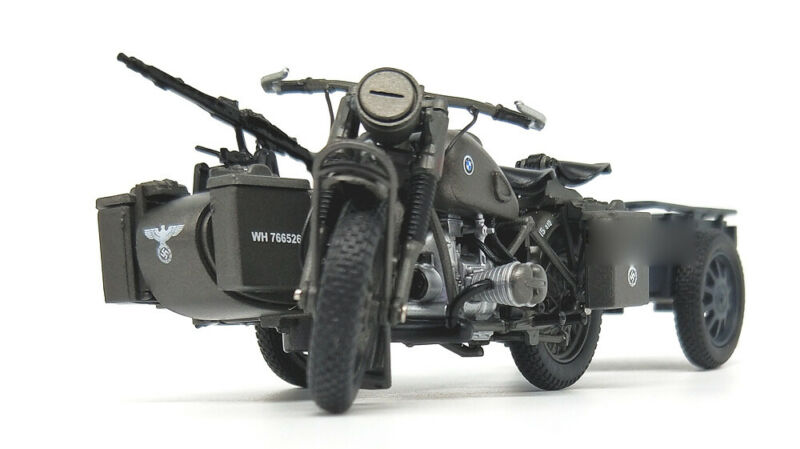 R75 model SS18-BMW GERMAN 30 Panzerfaust 1/24 Motorcycle finished ATLAS view8