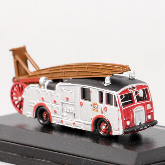 Service Oxford - Diecast fire Model 003 Fire Dennis F12 Bradford engine 1/150 view2