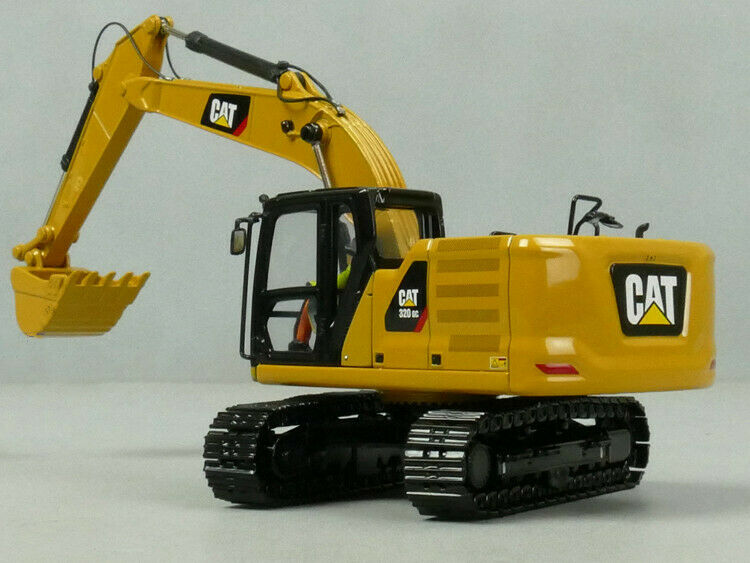 GC 1/50 320 DIECAST Excavator FINISHED CAT Hydraulic MODEL view2