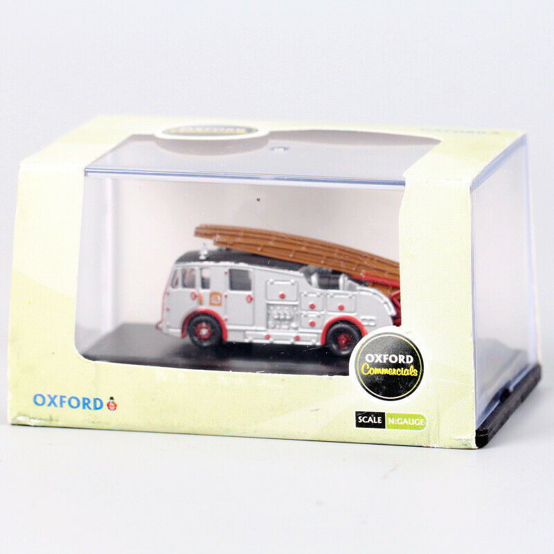 Service Oxford - Diecast fire Model 003 Fire Dennis F12 Bradford engine 1/150 view3