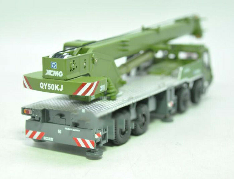 Green DIECAST DIECAST MODEL Crane 1/50 QY50KJ XCMG view4