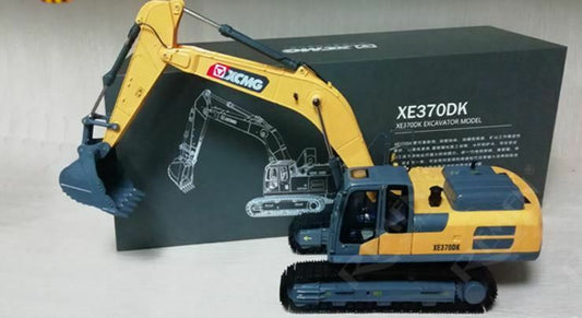EXCAVATOR 1/30 XCMG MODEL XE370DK MODEL DIECAST view1