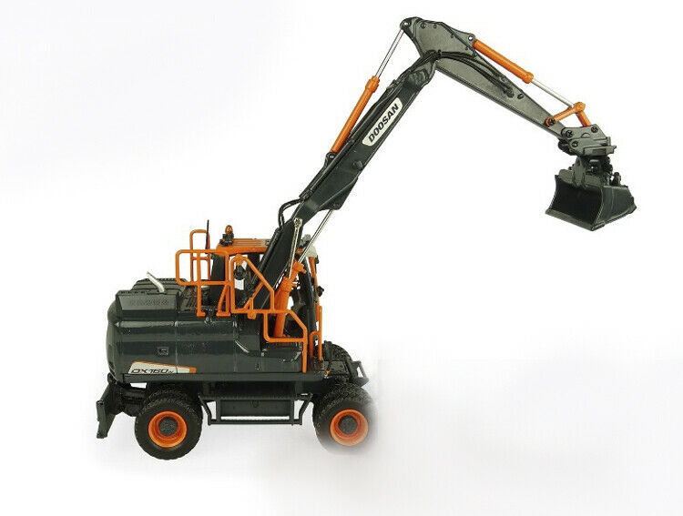 Doosan MODEL 1/50 Black Limited Edition DX160W DIECAST view2