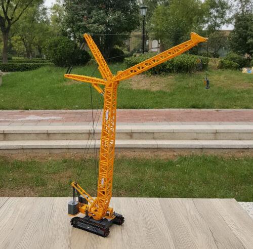 XCMG XGC260 Crawler Hydraulic Tower Crane 1/120 Diecast Truck Pre-built Model view3